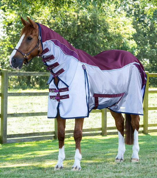 PE BUSTER STAY-DRY SUPER LITE FLY 
RUG WITH SURCINGLES